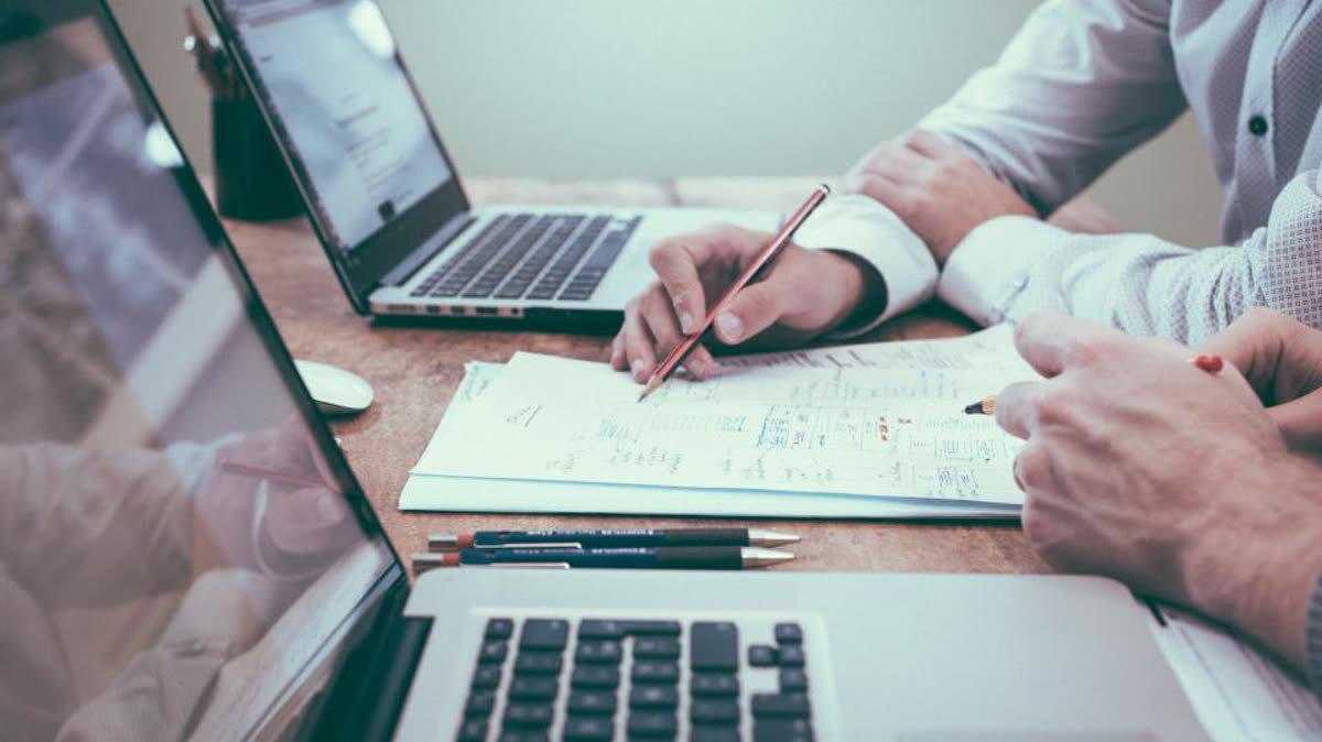 Empresa especialista em inteligência artificial: como avaliar