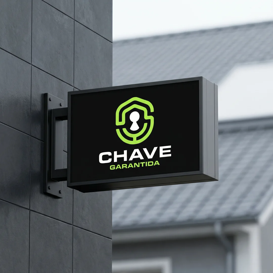 Placa luminosa de fachada com o logo da Chave Garantida sobre fundo preto