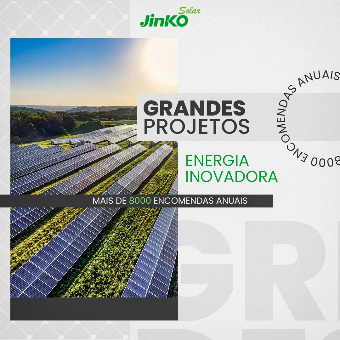 Post quadrado com fotografia de usina fotovoltaica: fileiras longas de módulos sobre grama, colinas arborizadas ao fundo e sol baixo no horizonte. Sobre a imagem, os títulos "Grandes projetos" e "Energia inovadora" e uma tarja grafite com "Mais de 8000 encomendas anuais".