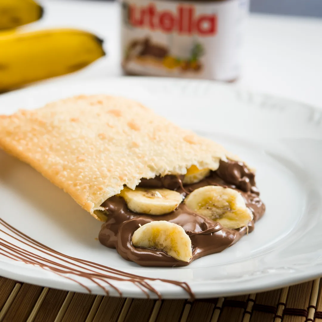Pastel de banana com nutella — Tammy Pastelaria